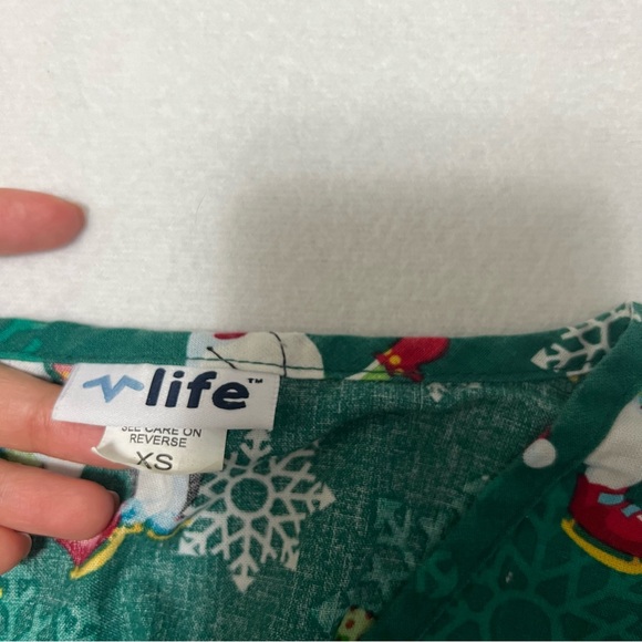 Life Christmas waist tie blouse with front pockets - Picture 6 of 6